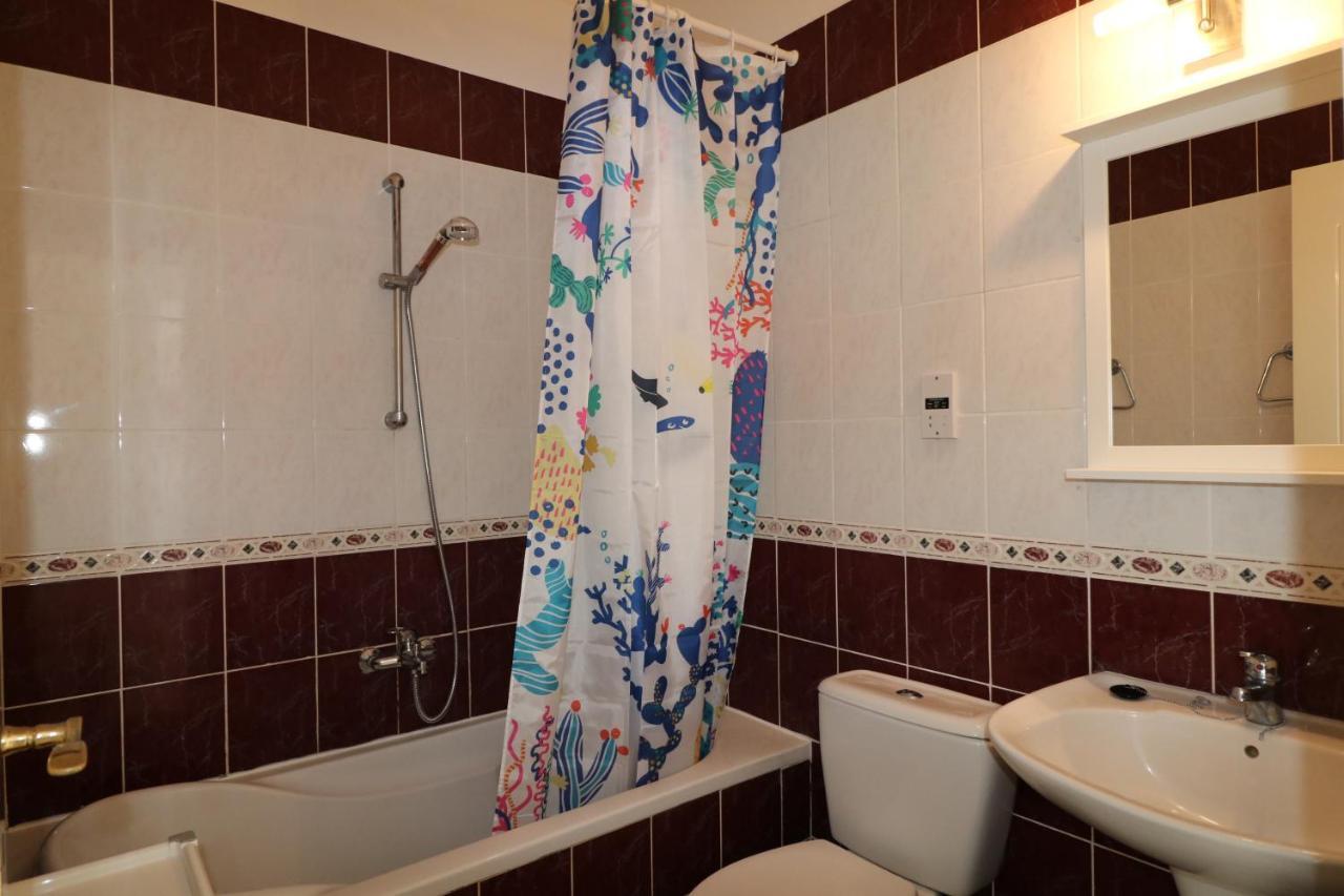Cyking 2 Bed Apartment With Pool & 10 Min To Beach Paphos Exterior photo